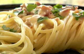 spaghetti pancetta, prosciutto e panna