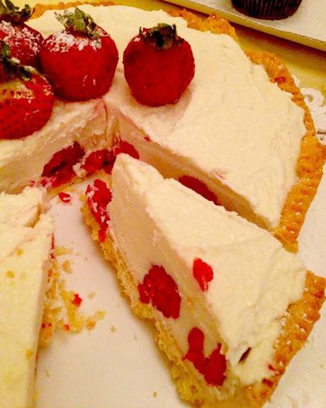 CROSTATA GELATA CON RICOTTA, CIOCCOLATO BIANCO E FRAGOLE !