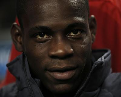 Il vizietto di Balotelli e le notti brave Ecco perchè il City si vuole liberare di lui