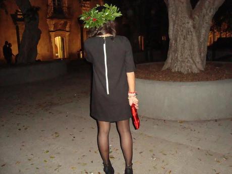 NONSOLOMODA#4: LITTLE BLACK DRESS IN SALSA ROSSO LAUREA