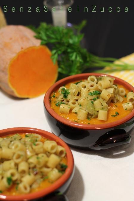 Zuppetta di zucca con pasta al porro ed acciughe