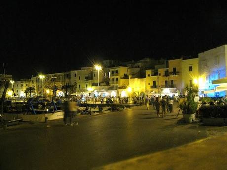 NOTTE IN AMORE, INCIPRIATA DI LUNA - TRANI - PASSATELLI CON TARTUFO SU FONDUTINA CAPRINA