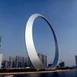 Cina, l’immenso “anello della vita” alto 157 metri: le foto