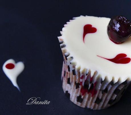 I love amarena: cupcake