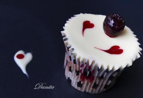 I love amarena: cupcake