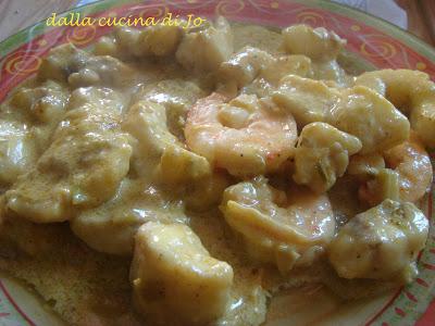 Rana pescatrice al curry con fagioli vellutina