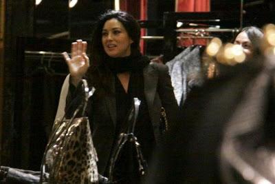 Shopping al buio per le vip: Monica Bellucci da Dolce & Gabbana