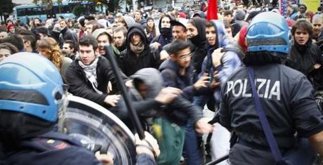 Sciopero Europeo: manifestanti fermati ed interrogati
