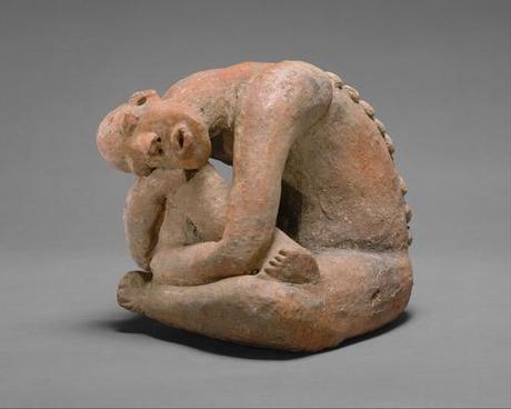 Seated figure, 13th C, Djenne peoples, Mali, terracotta, 10x12 in (Met 1981_218)