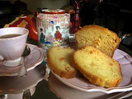 Plum cake all'arancia dietetico con olio e fruttosio