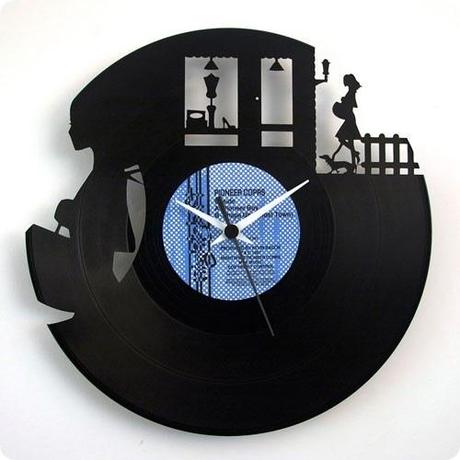 Vinyl-Record-Clock-boutique-500x700