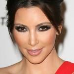 Kim Kardashian si scusa con i fan per i tweet su Israele