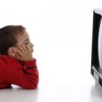 Bambini e tv, più la guardano più ingrassano