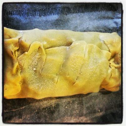 CHARMING KITCHEN: STRUDEL DI PERE E CANNELLA