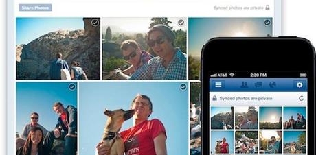 Facebook per iOS sincronizza le foto sul cloud