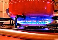 Anziani: la dieta scaccia crisi, mangiare sano senza spendere troppo