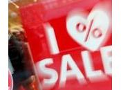 Crisi, Codacons: “Natale rischio, bisogna anticipare saldi”
