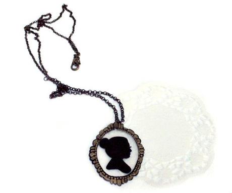 Collana con Pendente Cameo con Siluoette in Shrink Plastic