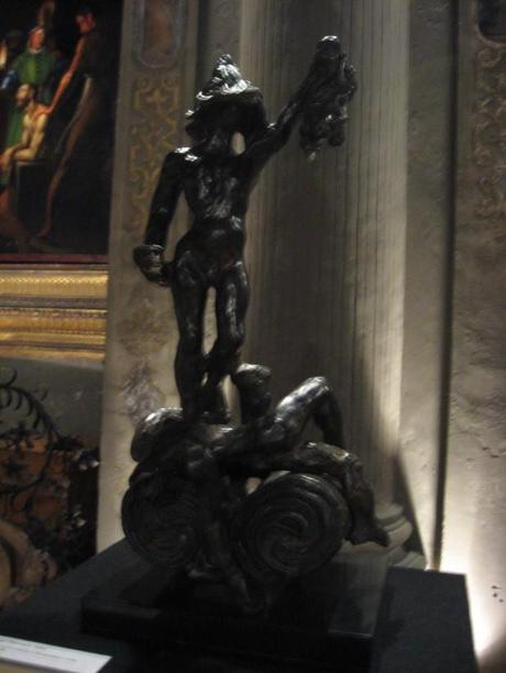 una immagine di Perseo omaggio a Benvenuto Cellini Foto di Fabrizio Bini 620x826 su Dalì a Milano: una Mostra tra Sacro e Profano