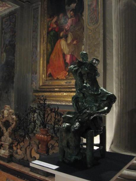 una immagine di Don Chisciotte seduto Foto di Fabrizio Bini 620x826 su Dalì a Milano: una Mostra tra Sacro e Profano