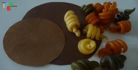 PASTA TRICOLORE CHE SI TRASFORMA IN…