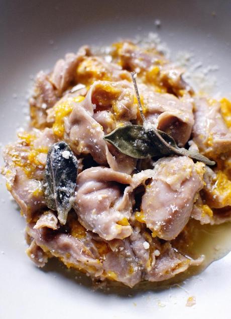 Tortelli di castagne ripieni di zucca