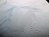 Encelado luna ghiacciata Saturno