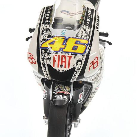 Yamaha YZR-M1 V.Rossi Laguna Seca 2010 L.E. 5999 pcs by Minichamps