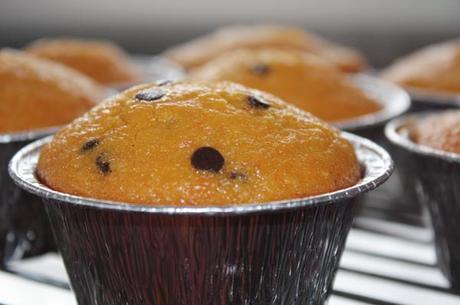 Muffin alla zucca e mandorle con gocce di cioccolato