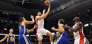 Andrea Bargnani ha firmato 11 punti contro i Warriors. Reuters