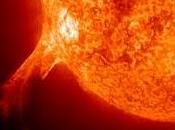 Scoperta causa delle eruzioni solari plasma
