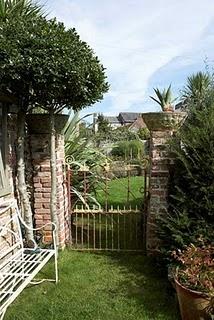 il gusto inglese delle case con giardino...