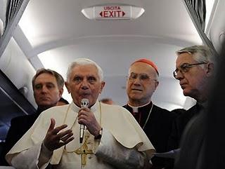 Ratzinger e il «secolarismo forte e aggressivo» della Spagna