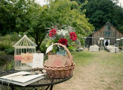 MATRIMONIO EASY-CHIC IN FATTORIA...