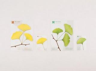 una foglia di Ginkgo come post-it