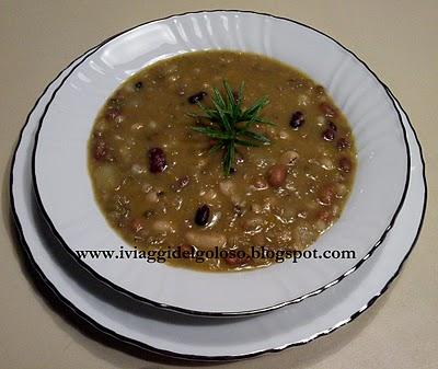 ZUPPA DI LEGUMI E CEREALI