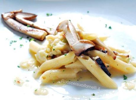 Pennette con porcini e salsa di cipolle