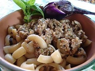 Pasta con pesto di melanzane