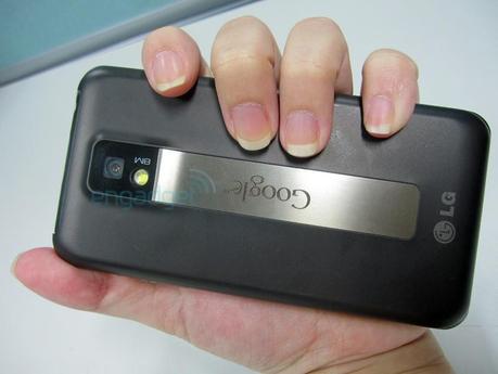 10x1116exenglgandroid LG: ecco il super smartphone Android per il 2011
