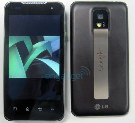 10x1116exclusivelgandroid LG: ecco il super smartphone Android per il 2011