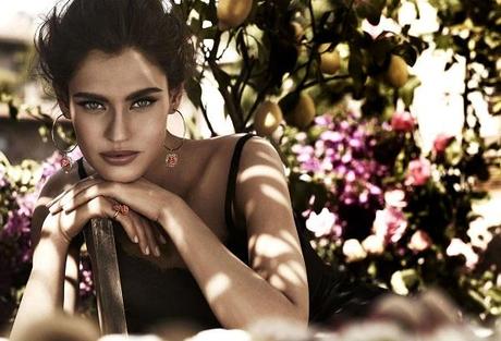 AD CAMPAIGN | Dolce & Gabbana scelgono Bianca Balti per interpretare la Mamma