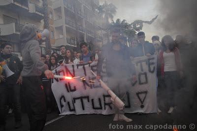 STUDENTI IN PIAZZA a SORRRENTO