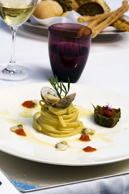 Mo te lo cucino a papà: Spaghettoni senza glutine con tartufi di mare e peperoncini verdi