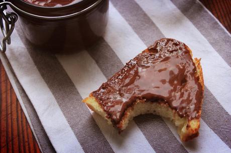 Merenda con la Nutella home-made Nutella home-made
