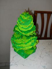 BRICOLAGE: albero in carta crespa (2)