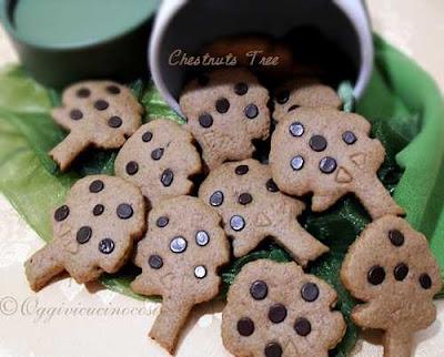 Biscotti con farina di castagne e cacao all'amaretto.