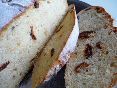 PANE con POMODORINI SECCHI