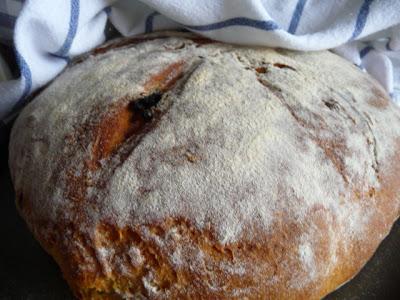 PANE con POMODORINI SECCHI