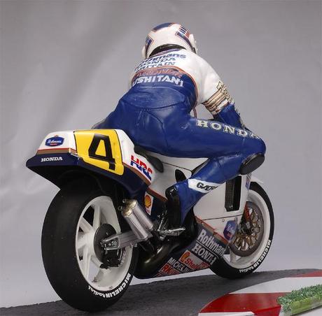 Diorama - Wayne Gardner & Honda NSR 500 1986 (Tamiya) by Utage Factory House