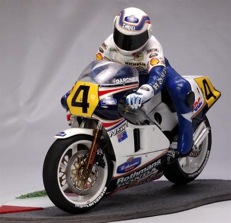 Diorama - Wayne Gardner & Honda NSR 500 1986 (Tamiya) by Utage Factory House